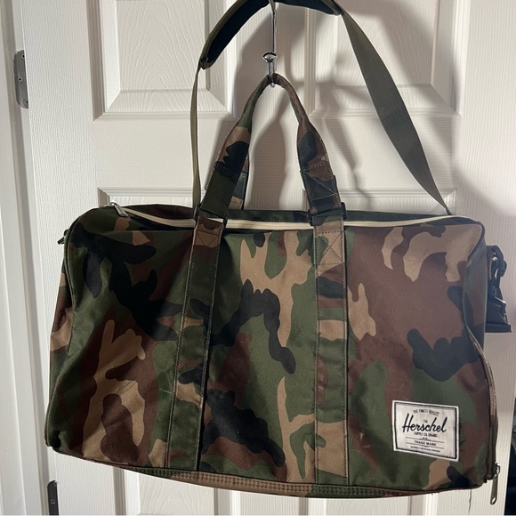 Herschel Supply Company Bags Herschel Supply Duffel Bag Poshmark